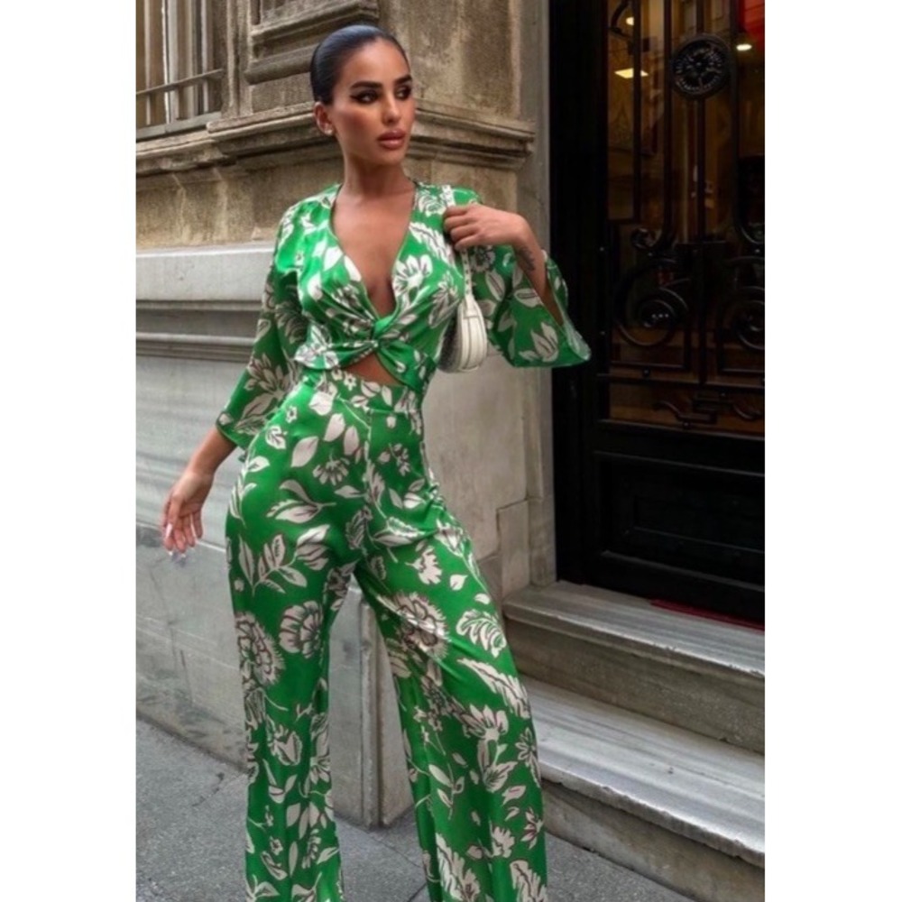 Zara Printed Jumpsuit With Knot L Green Floral Wide Leg Cutout Bloggers Fav NWT